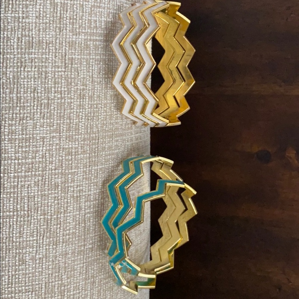 6pc brackets $5 NEW Never been one white & teal